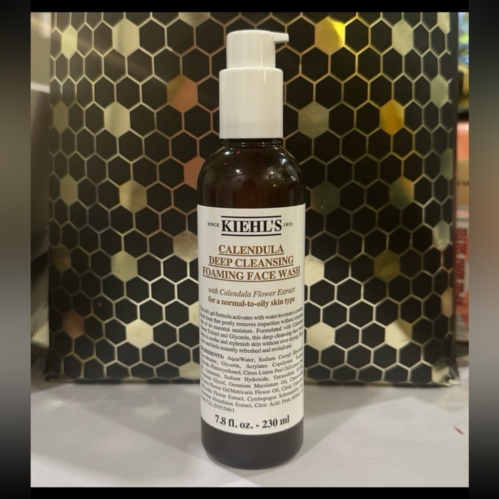 Kiehl’s Calendula Deep Cleansing Foaming Face Wash